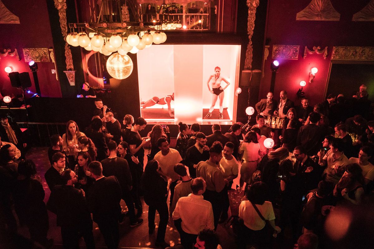 Image showcasing {{ project.name }} event